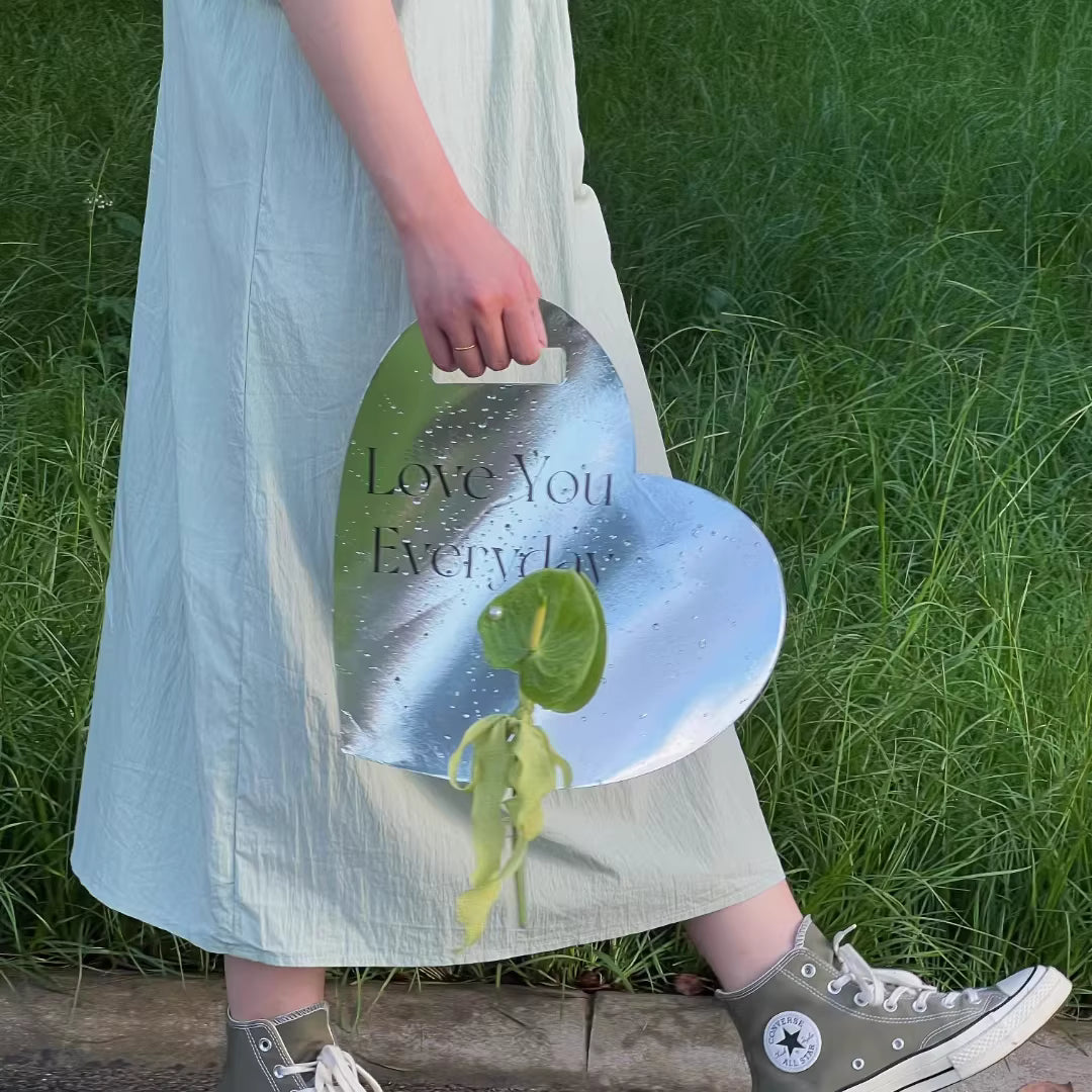 5-pack Carton Fresh flower bag, single rose bouquet  bag, heart-shaped flower packaging,  hand-held flower arrangement box